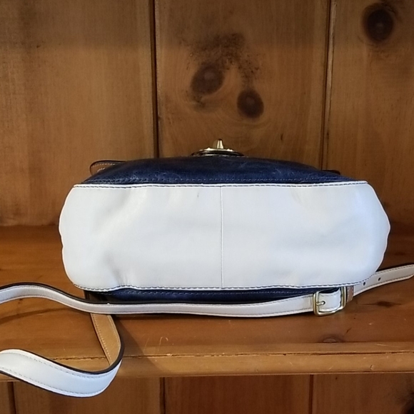 Coach Willis Limited Edition Crossbody Bag - Picture 7 of 10